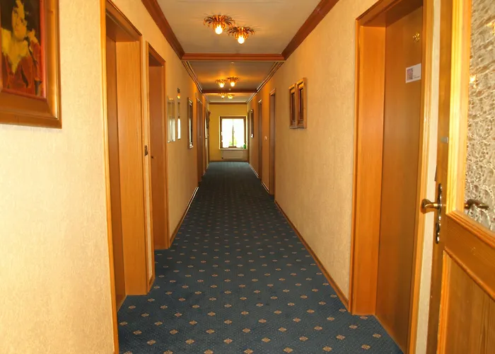 Greenline Zur Post Hotel 3*