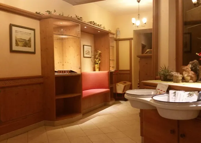 Greenline Zur Post Hotel 3*