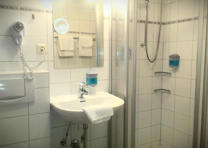 Hotel Greenline Zur Post 3*